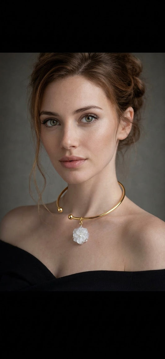 Collier - Fiore ortensia bianca