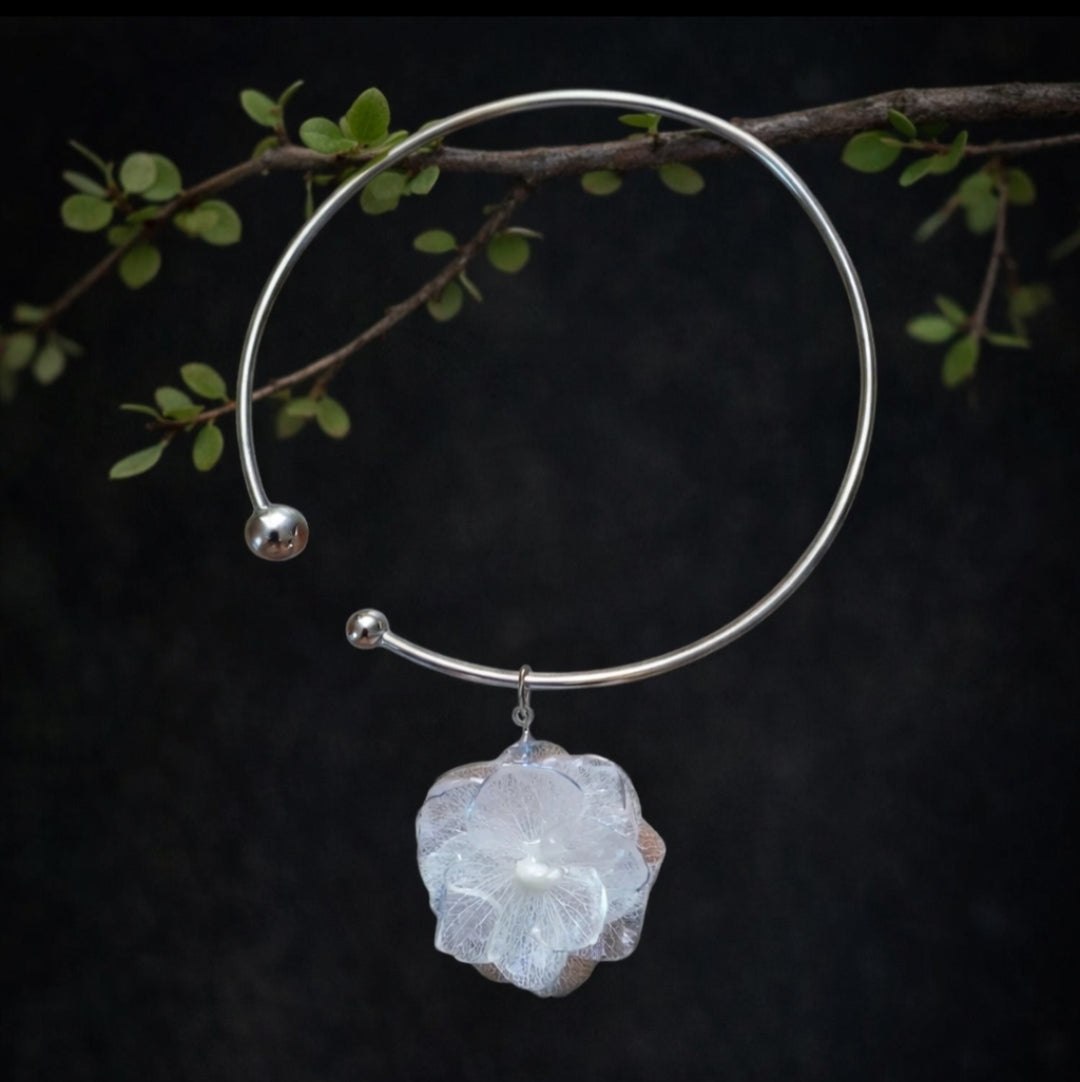 Primizie - Collier - Fiore ortensia bianca