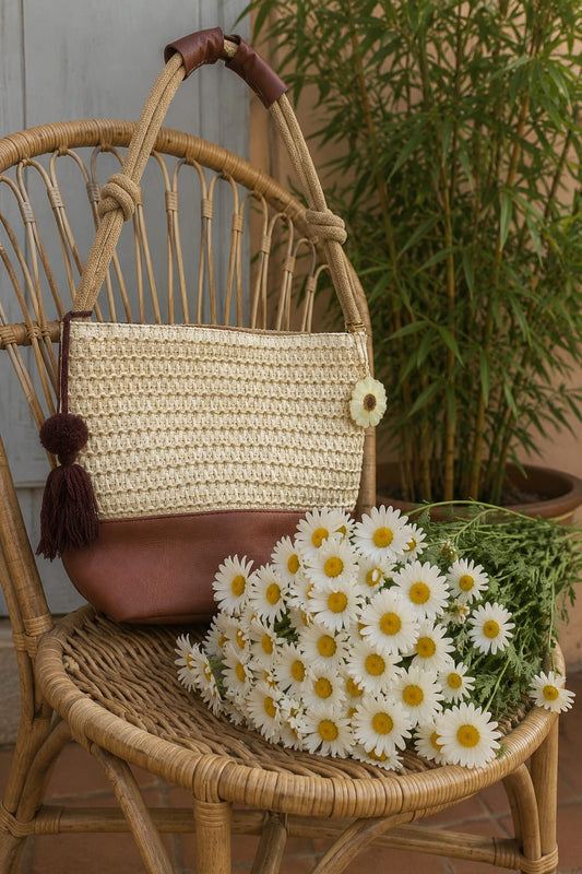 Primizie - Borsetta raffia, simil pelle e margheritone bianco